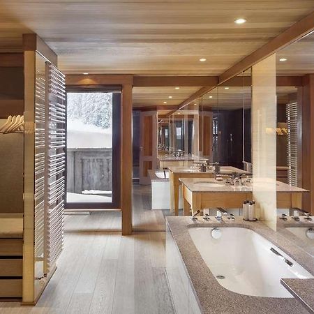 Aman Le Melezin Hotel Courchevel Exterior photo