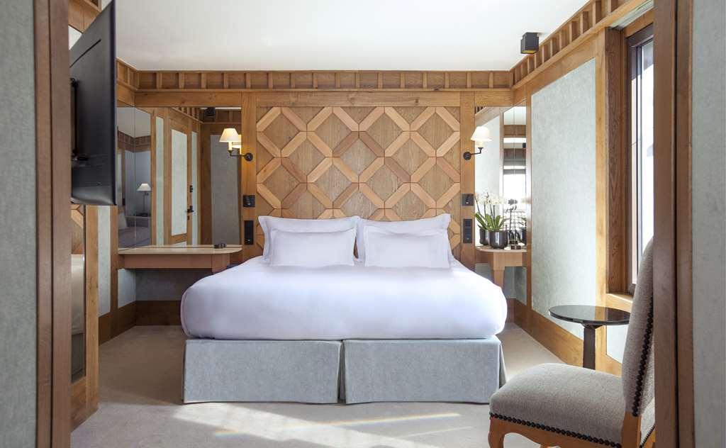 Aman Le Melezin Hotel Courchevel Room photo